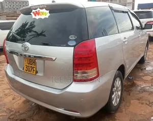 Toyota Wish 2007 Silver