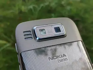 New Nokia E72 Gold