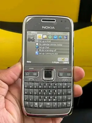 New Nokia E72 Gray