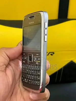 New Nokia E72 Gray