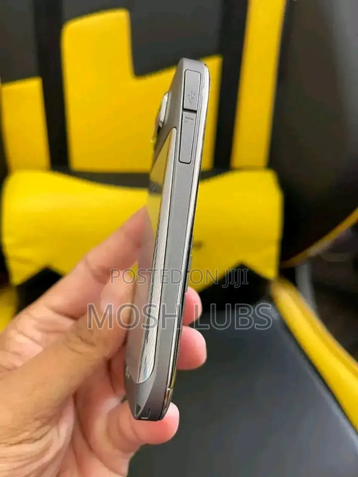 New Nokia E72 Gray