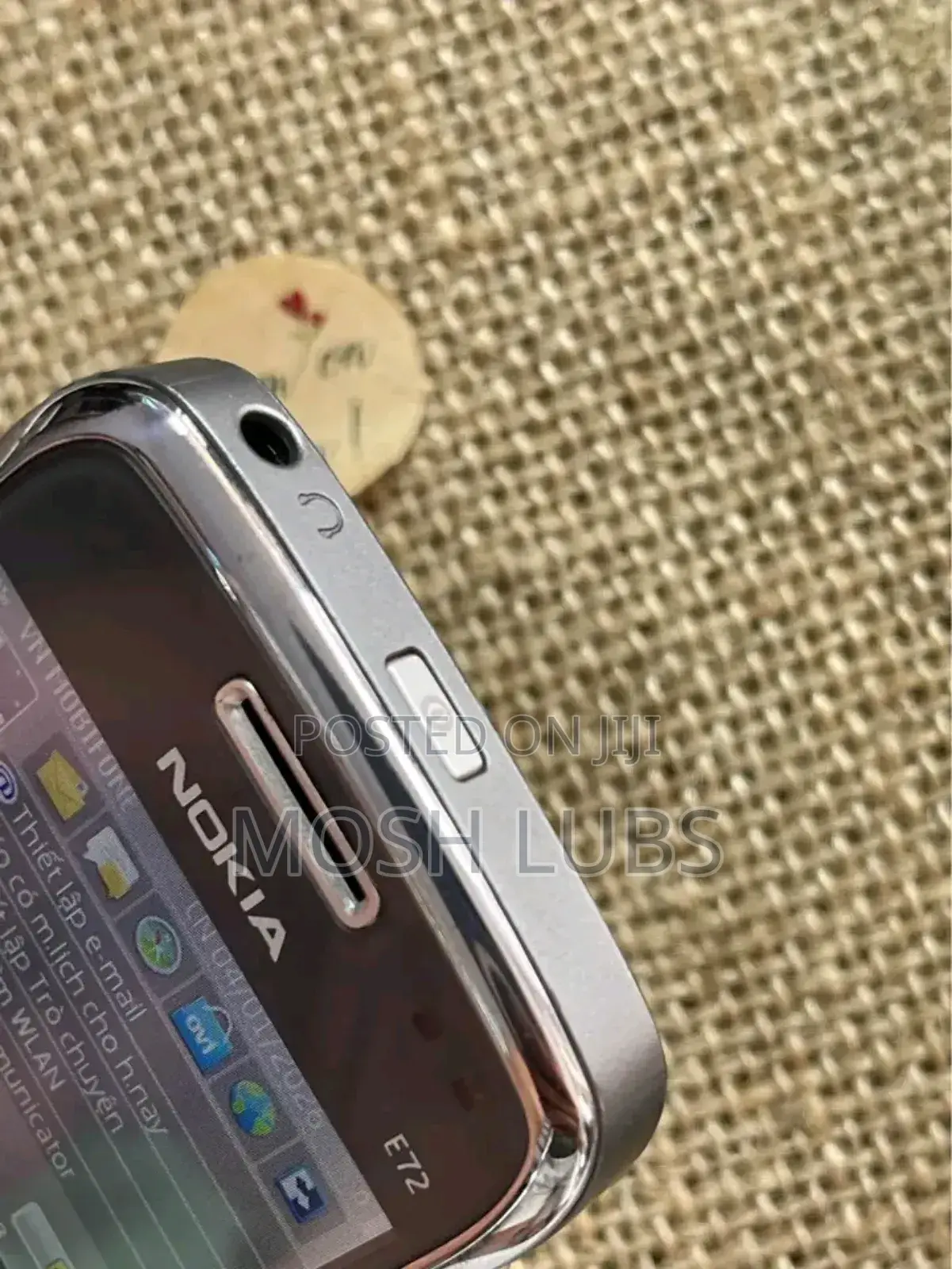 New Nokia E72 Gray