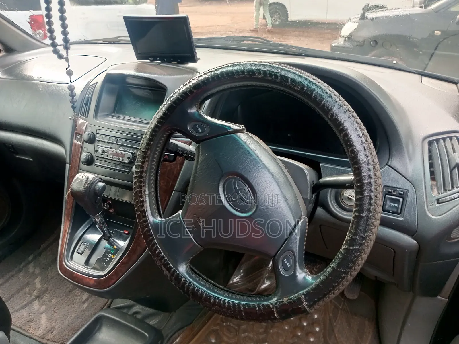 Toyota Harrier 2000 Matt Black