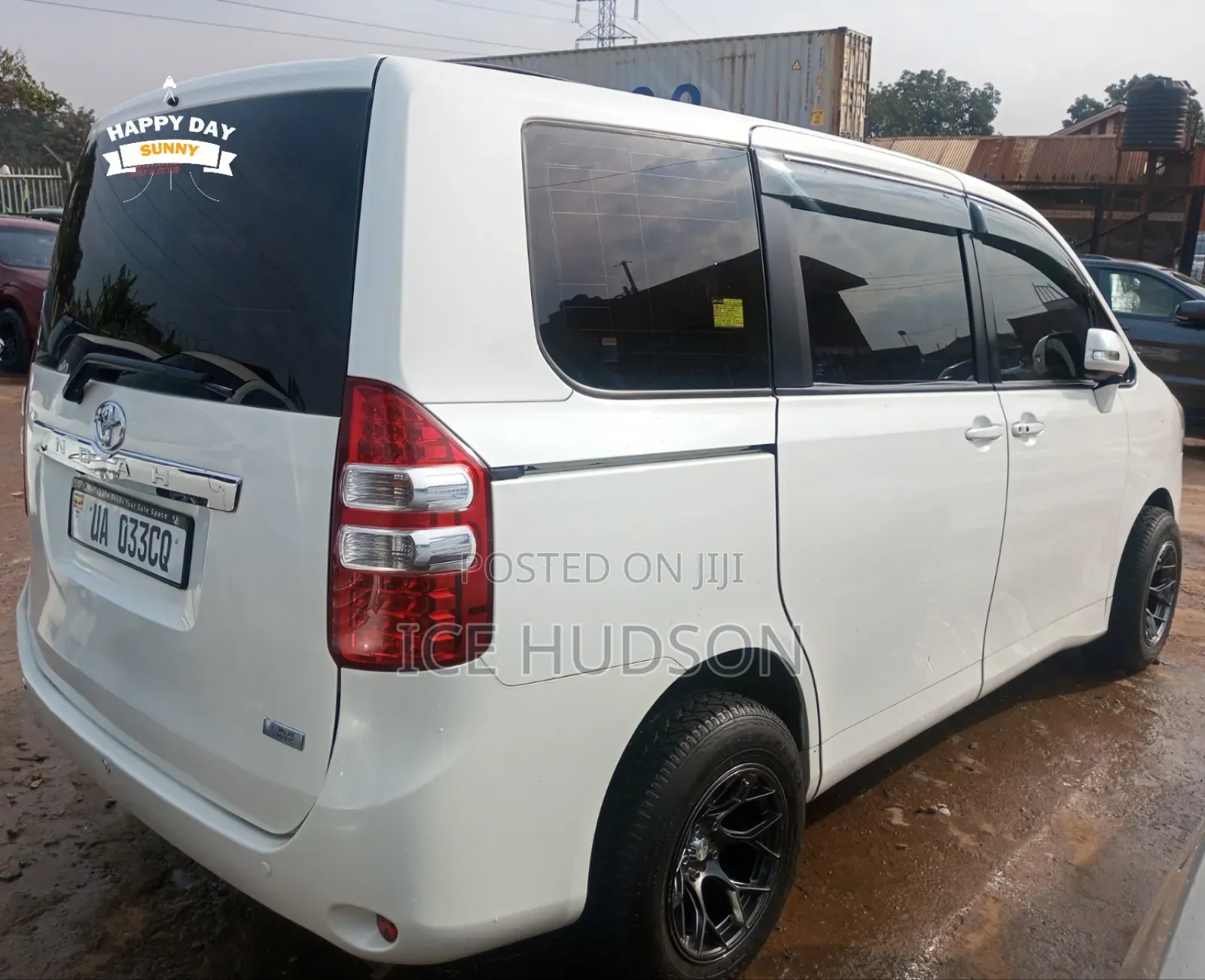 Toyota Noah 2013 White