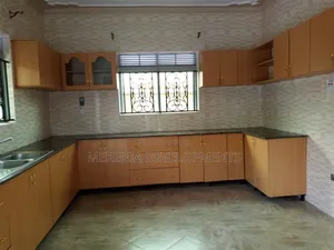 4bdrm House in Lubowa, Makindye for rent