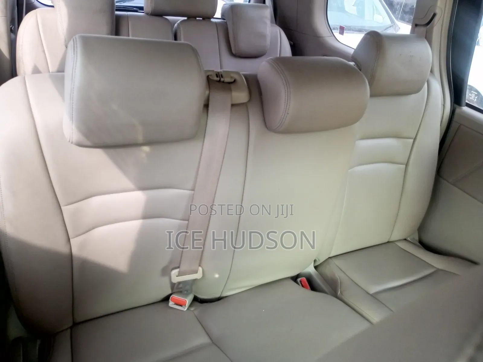 Toyota Noah 2013 White