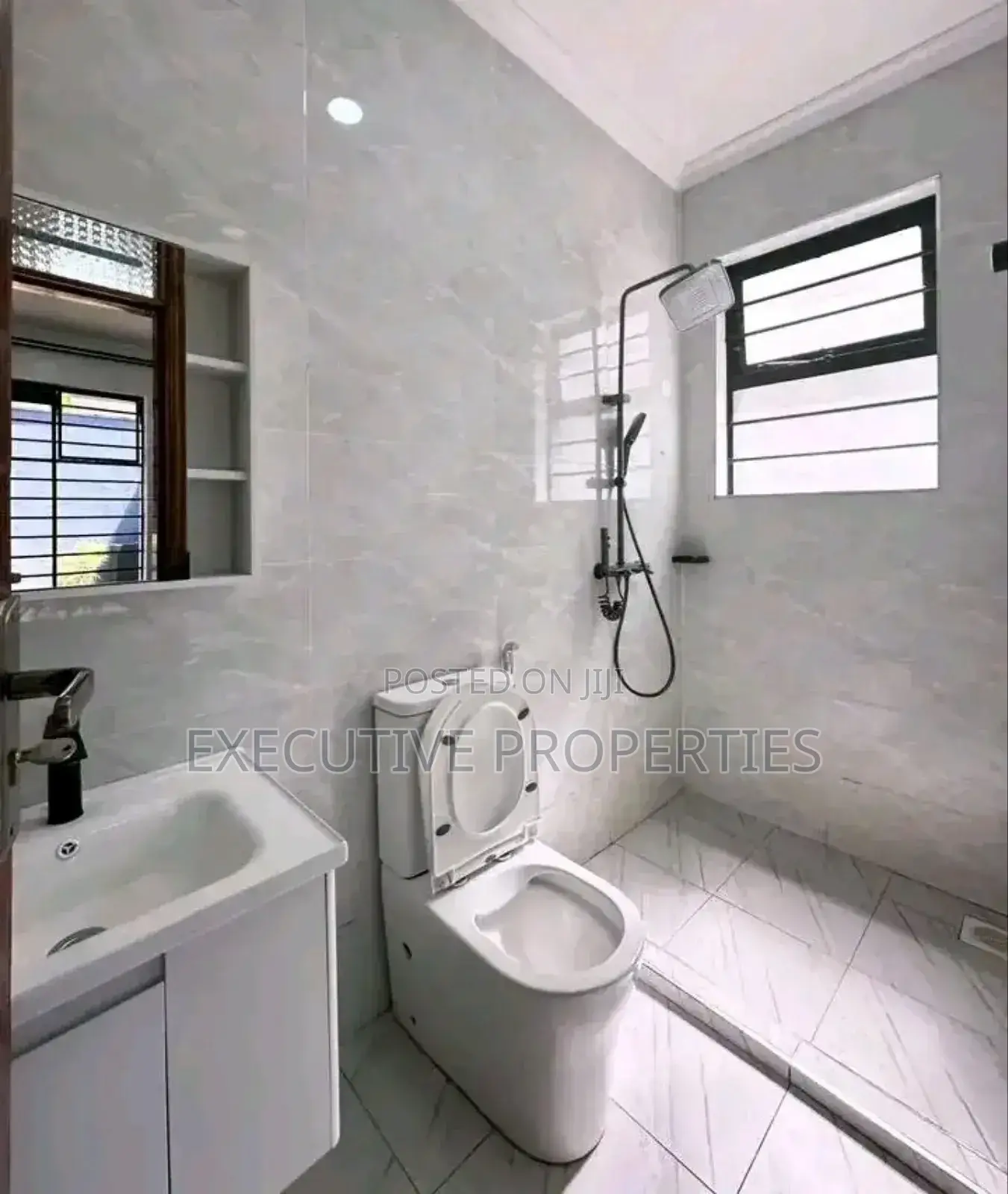 2bdrm Apartment in Muyenga, Central Division for rent