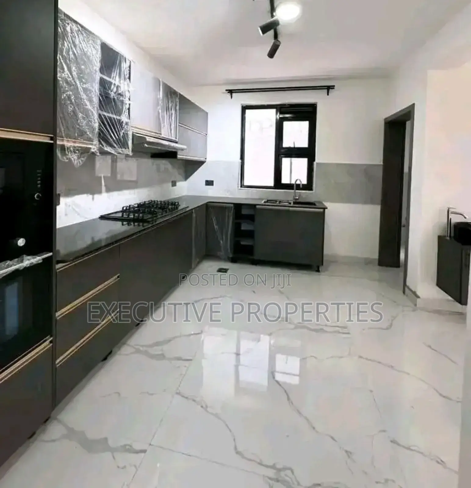 2bdrm Apartment in Muyenga, Central Division for rent