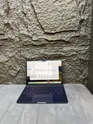 Laptop Apple MacBook Air 8GB Intel Core M3 SSD 256GB