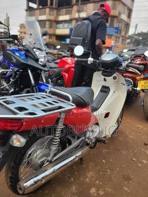 Honda 2015 Red