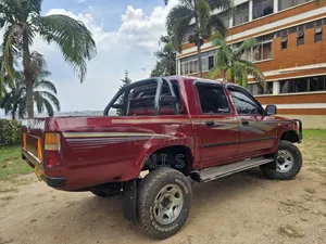 Toyota Hilux 1997 Maroon