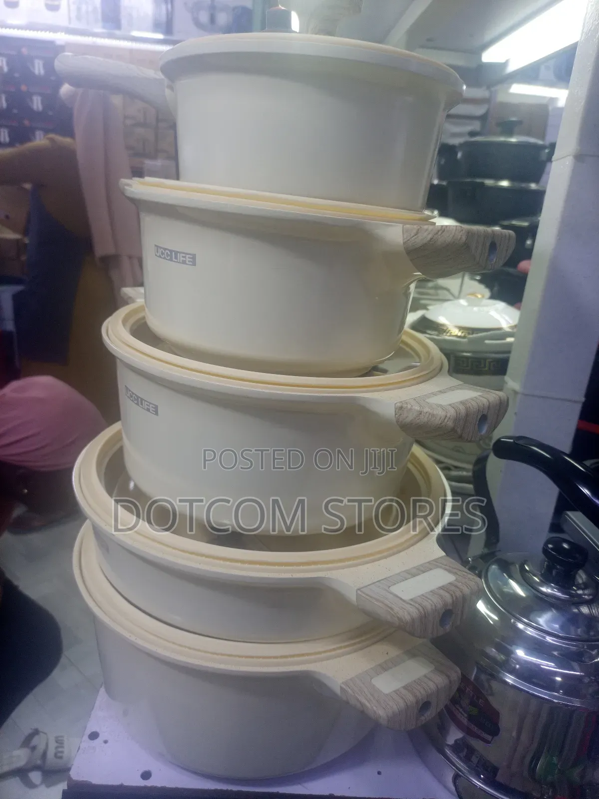 Ucc Life Cookware Set