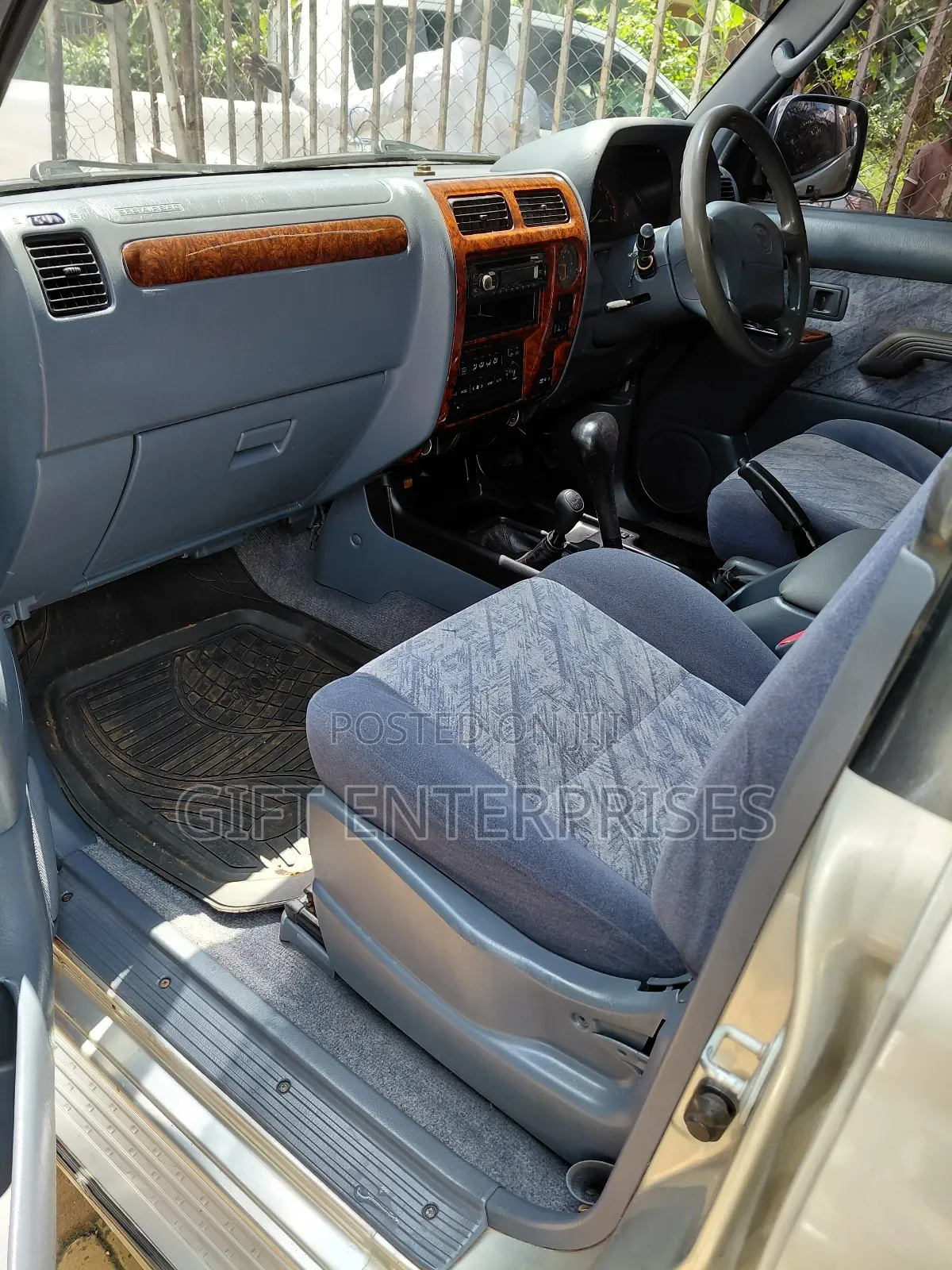 Toyota Land Cruiser Prado 2002 White