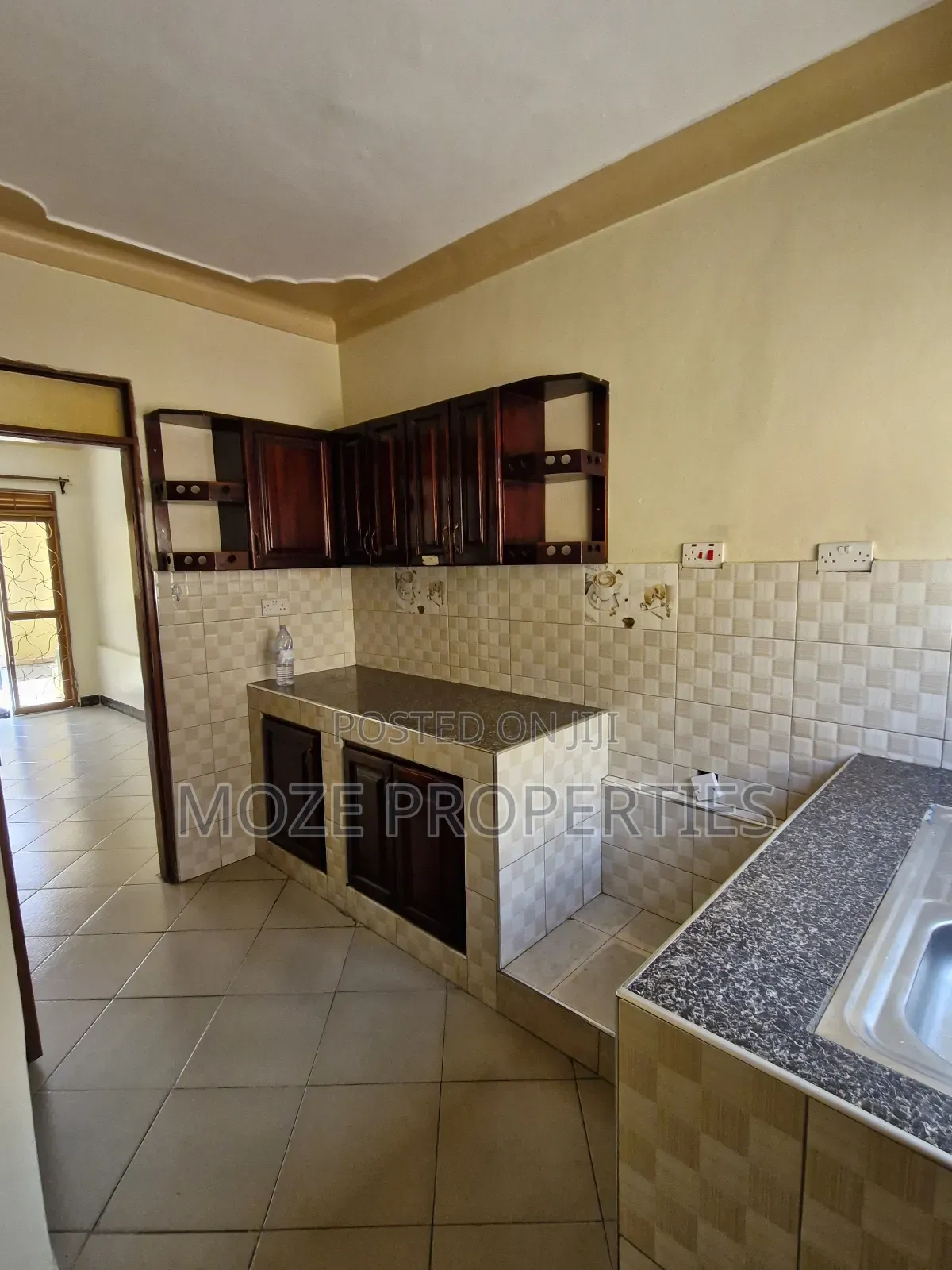 2bdrm Bungalow in Kyaliwajala, Central Division for rent