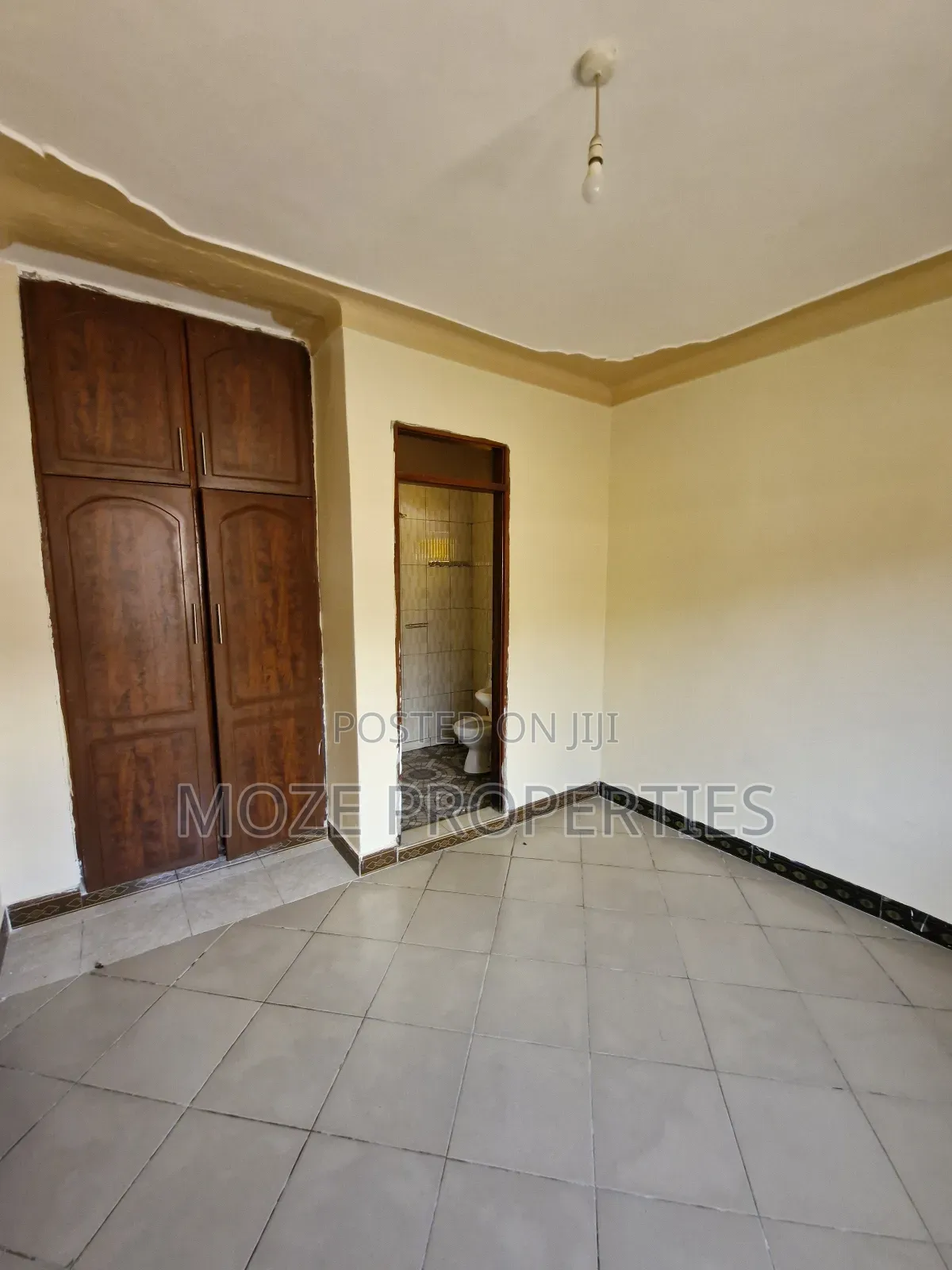 2bdrm Bungalow in Kyaliwajala, Central Division for rent