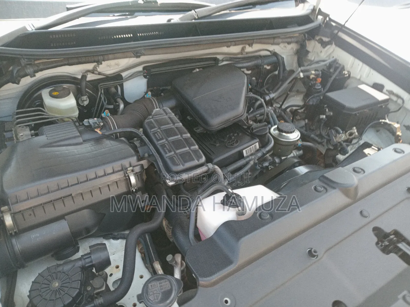 Toyota Land Cruiser Prado 2012 White