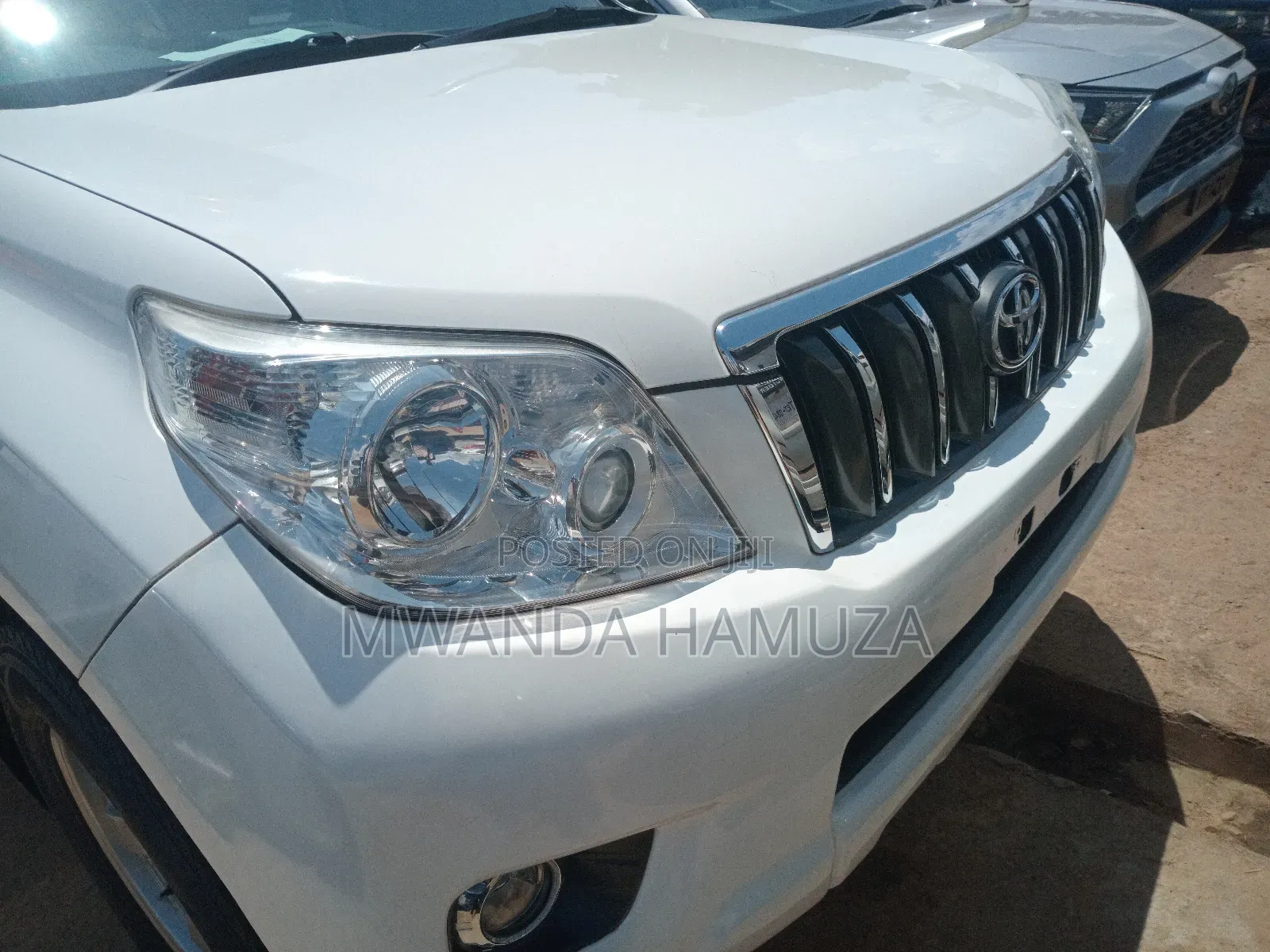 Toyota Land Cruiser Prado 2012 White