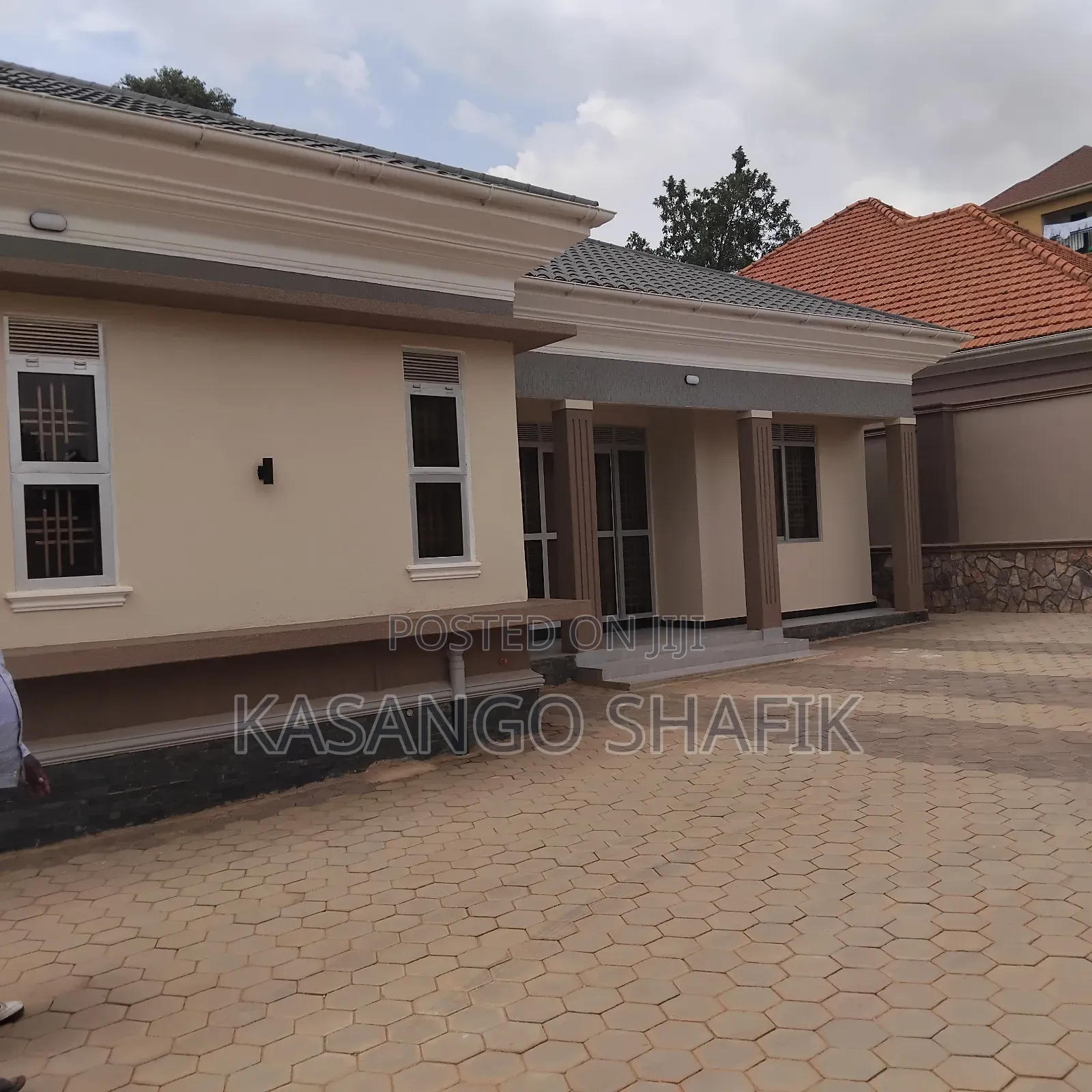 4bdrm House in Kira for sale