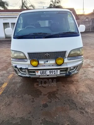 Toyota HiAce 2004 Beige
