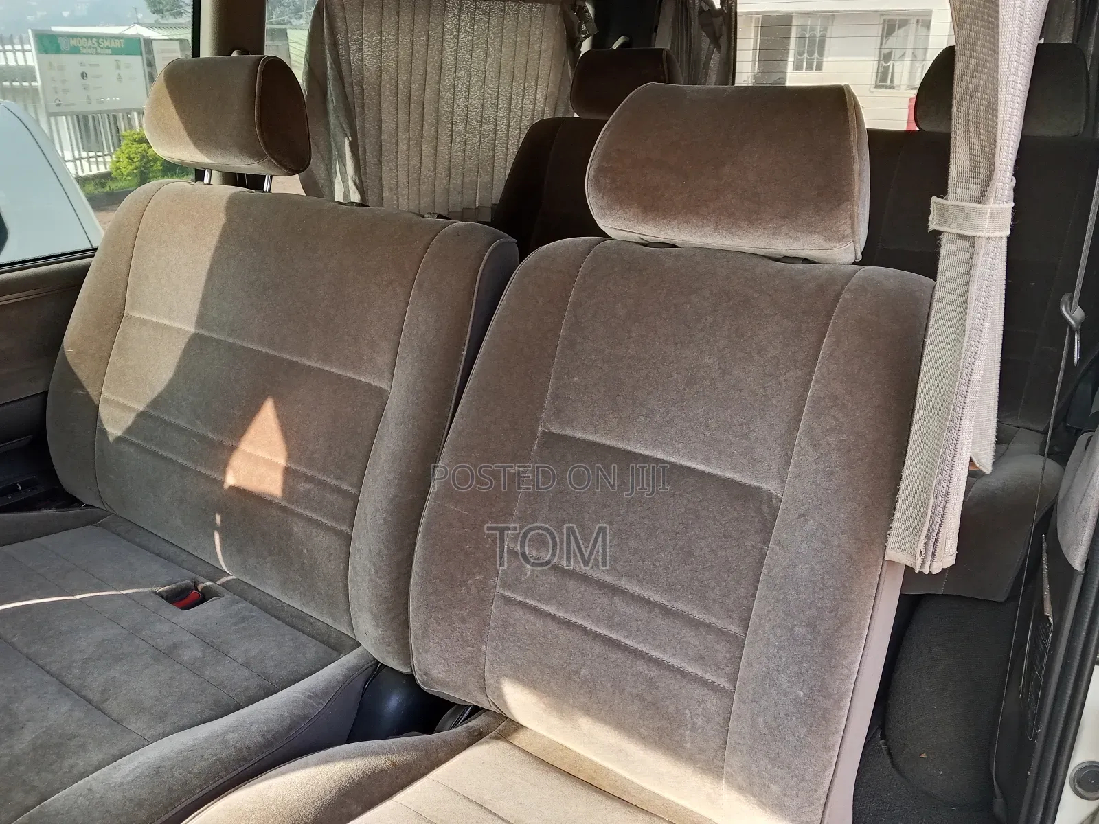 Toyota HiAce 2004 Beige