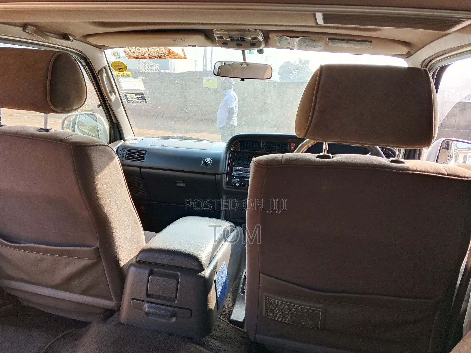 Toyota HiAce 2004 Beige