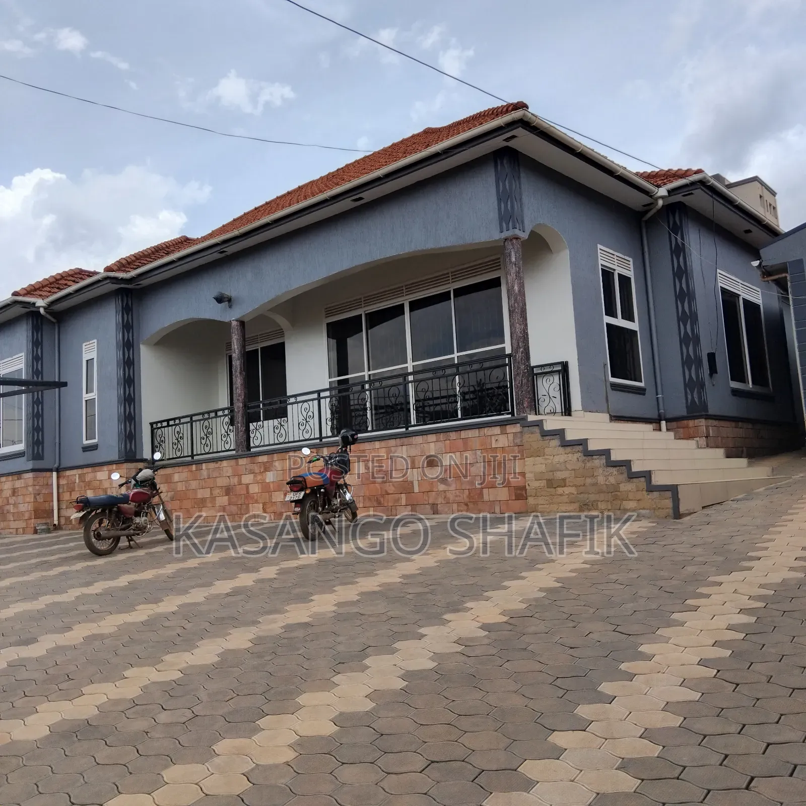 4bdrm House in Kira for sale