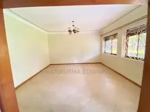 3bdrm House in Kisaasi, Central Division for rent