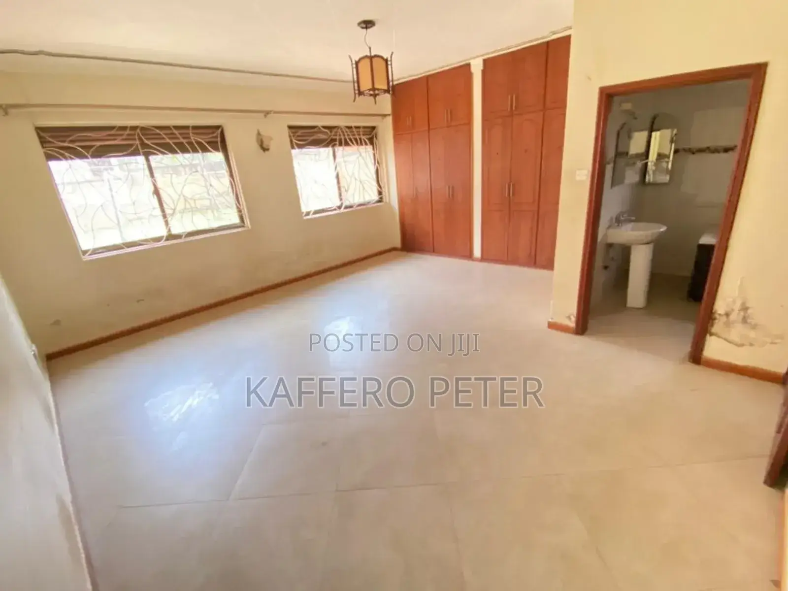 3bdrm House in Kisaasi, Central Division for rent