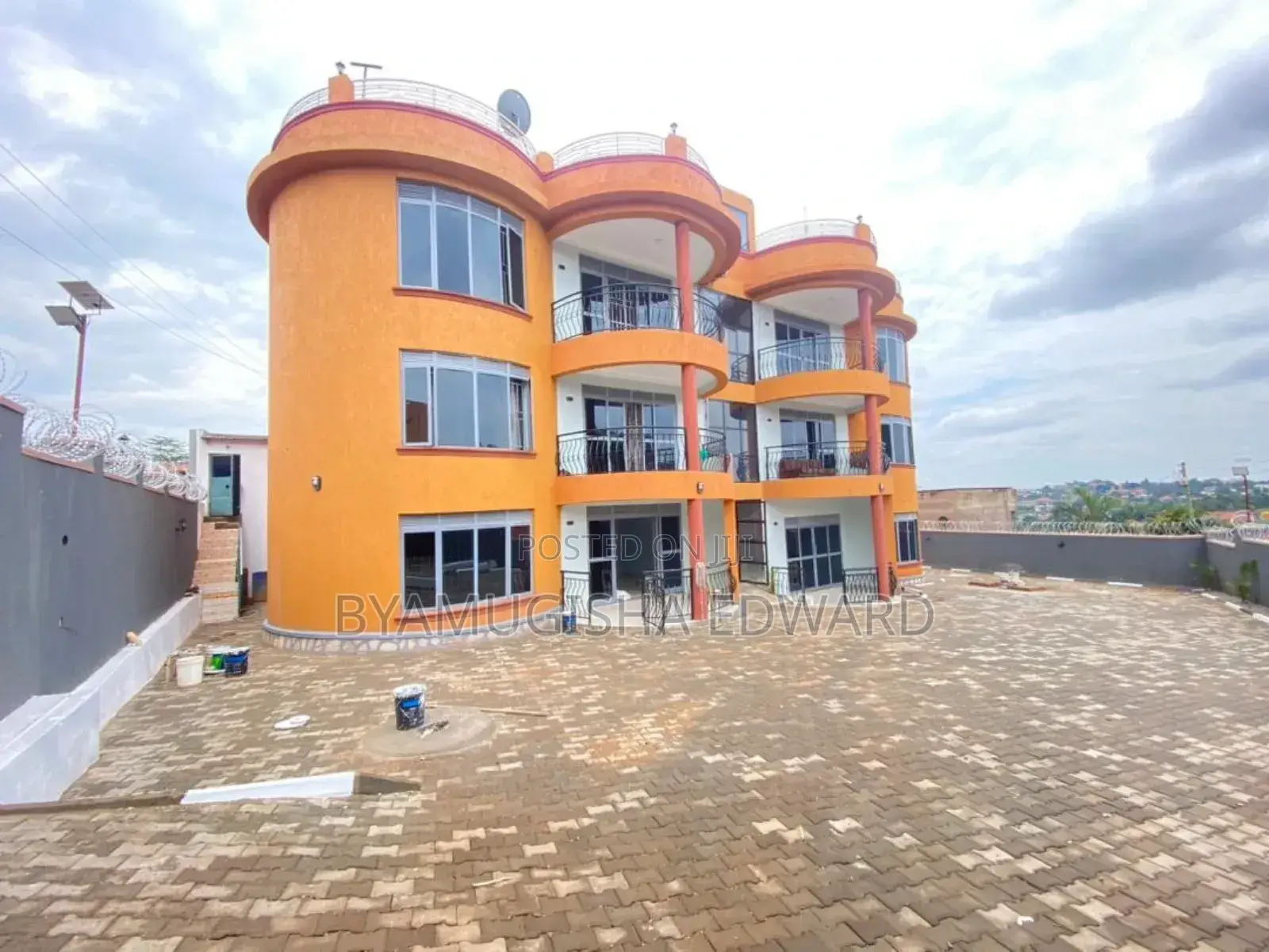 2bdrm House in Kisaasi, Central Division for rent