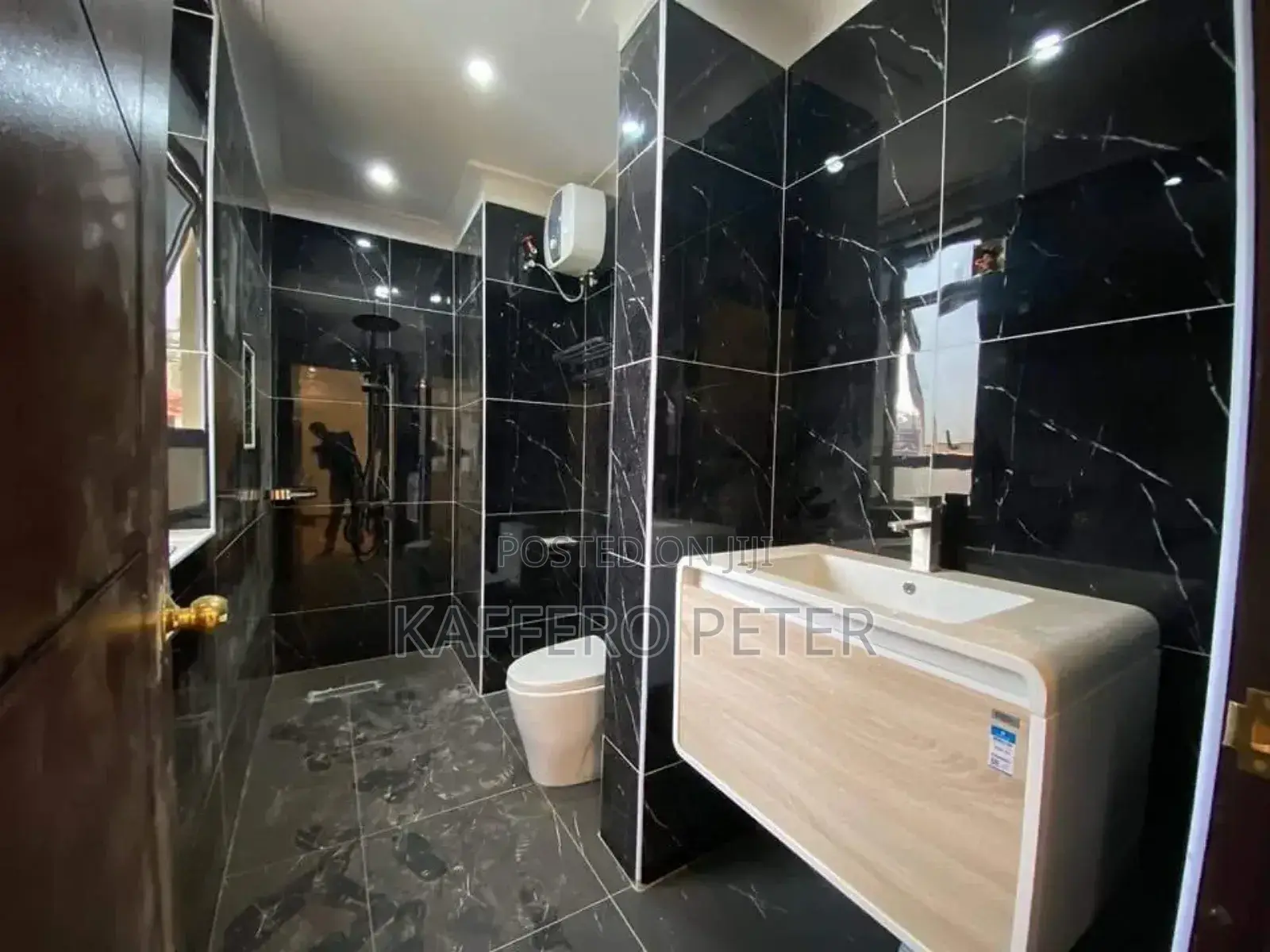 2bdrm House in Kisaasi, Central Division for rent