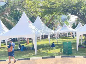Designed Stand 100 Seater Canopy Tent
