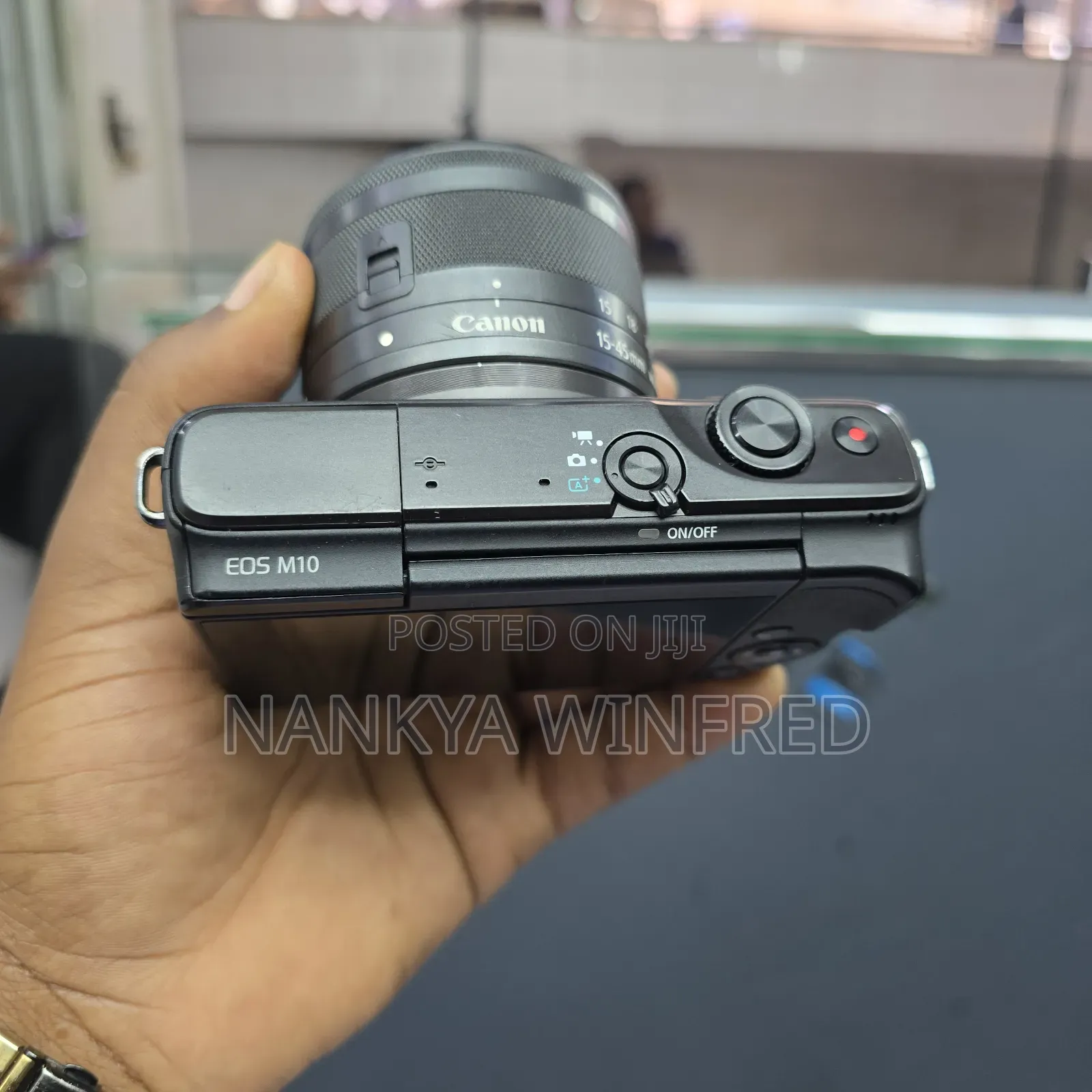 Eos Canon M10 With 15-45mm
