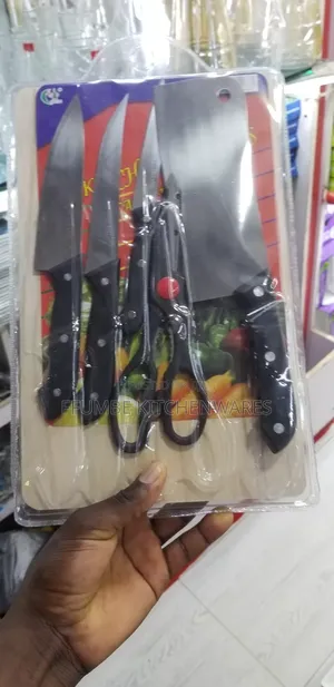 Knife Set or Cutlery Set