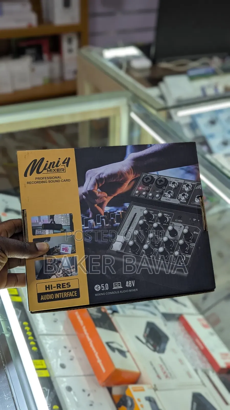 Mini4 Professional Recording Sound Card/Audio Mixer.