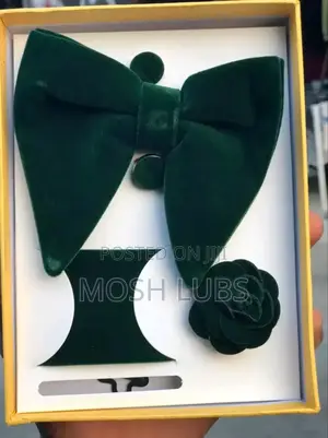 Velvet Bowtie With a Pocket Square Cufflinks