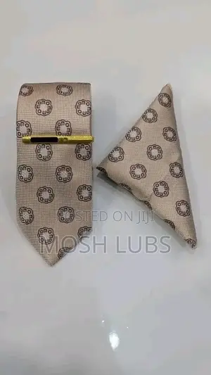Tie + Pocket Square
