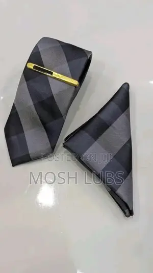Tie + Pocket Square