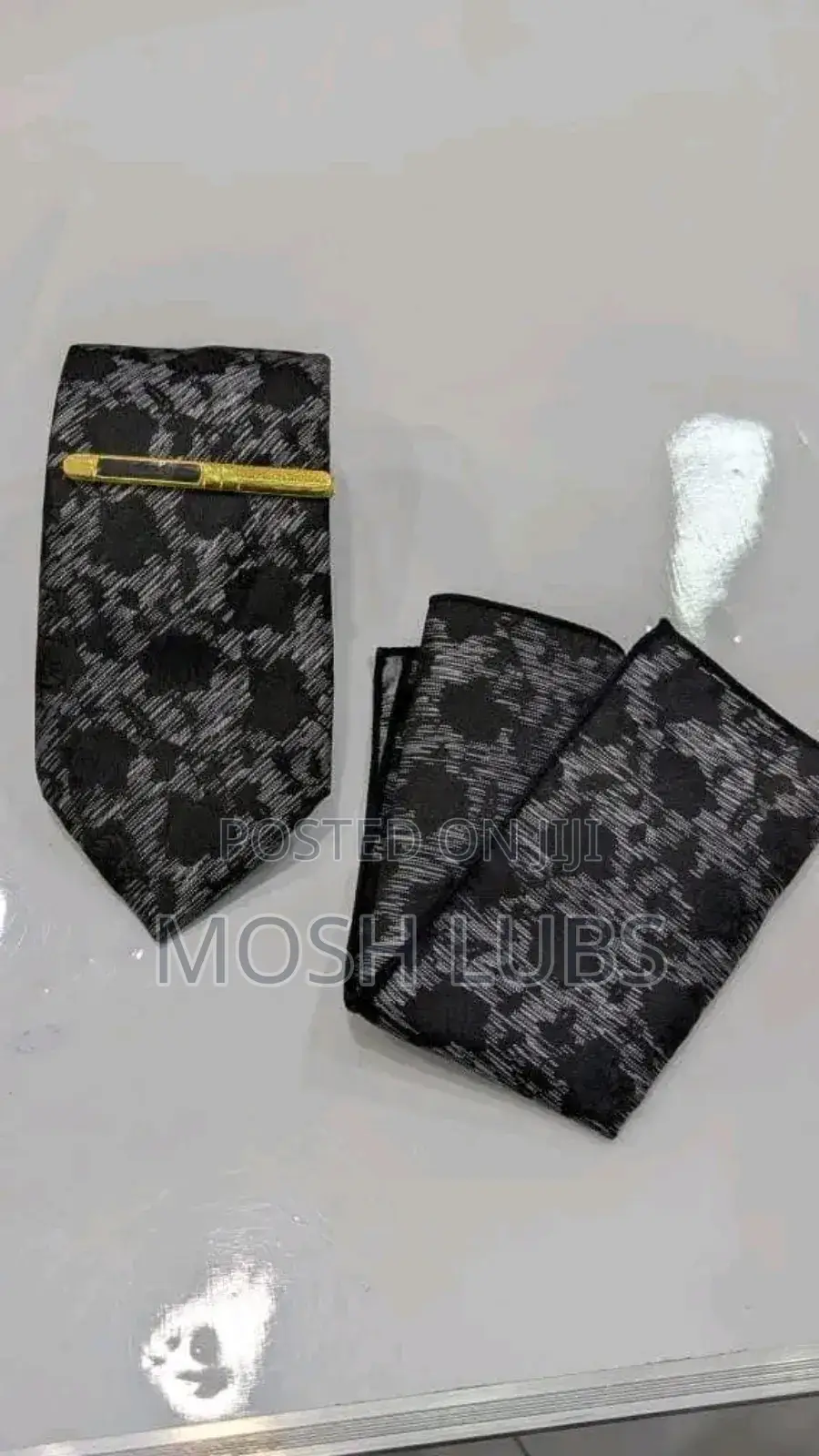 Tie + Pocket Square