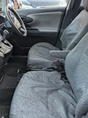 Toyota Wish 2011