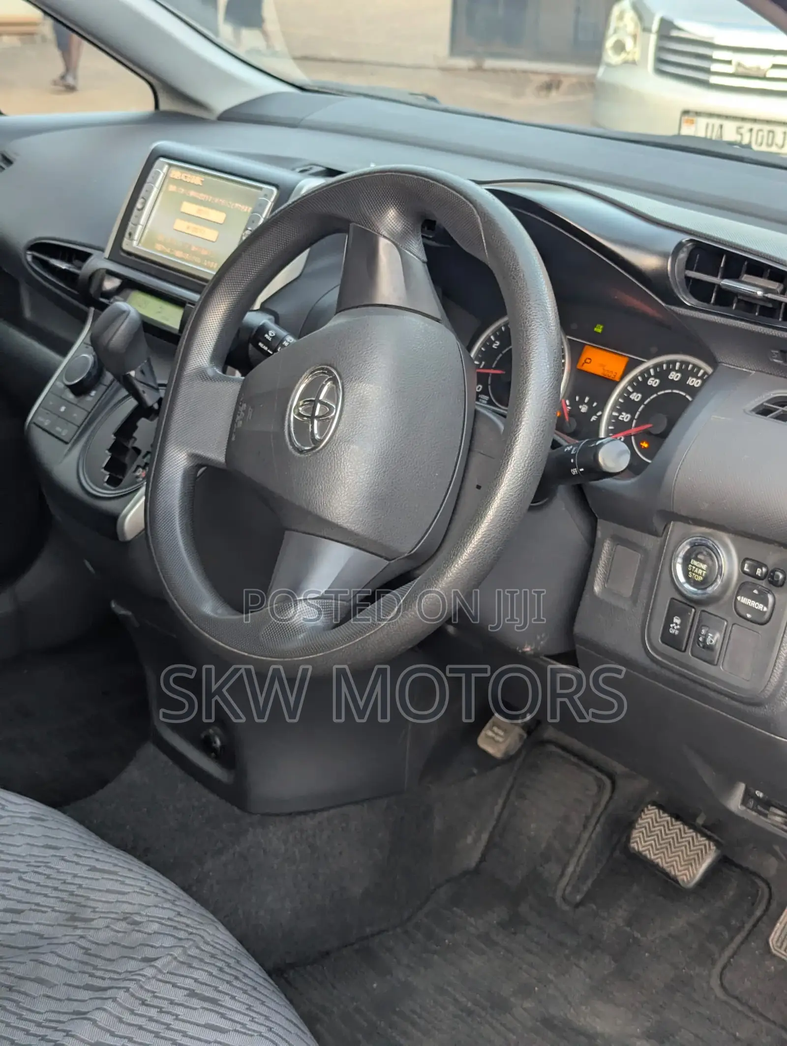 Toyota Wish 2011