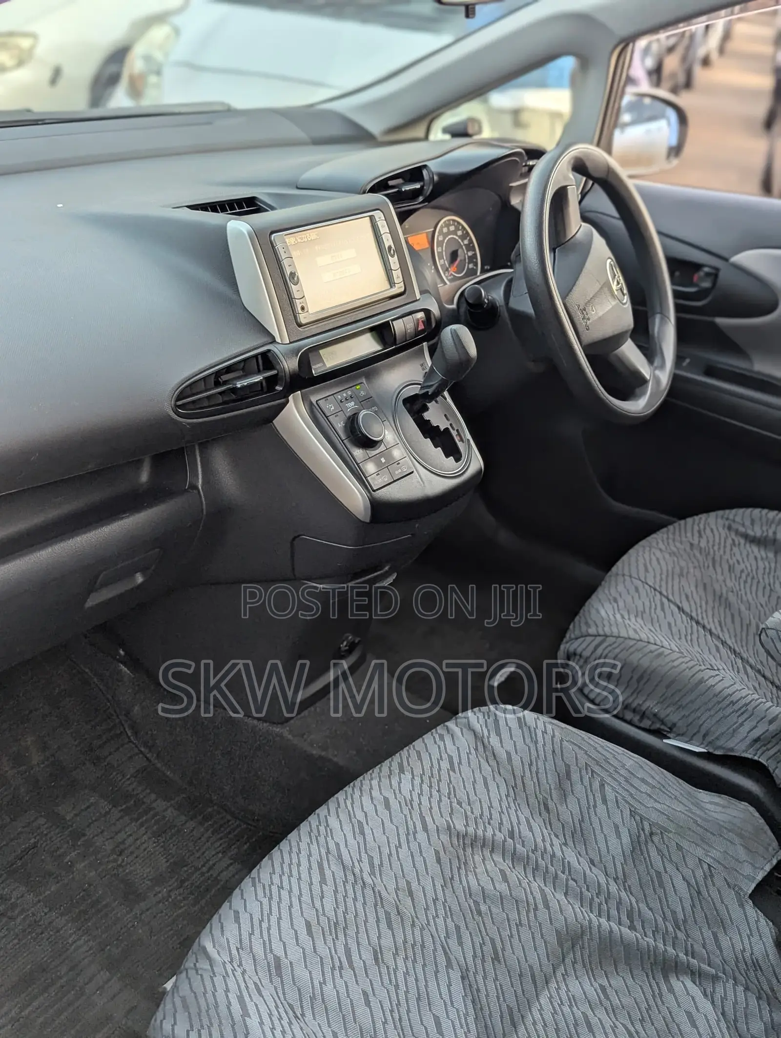 Toyota Wish 2011
