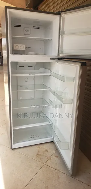 Hisence 599 Frost Free Energy Sarver Fridge