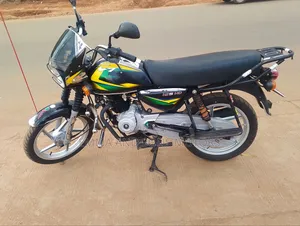 Bajaj Boxer 125 2024 Black