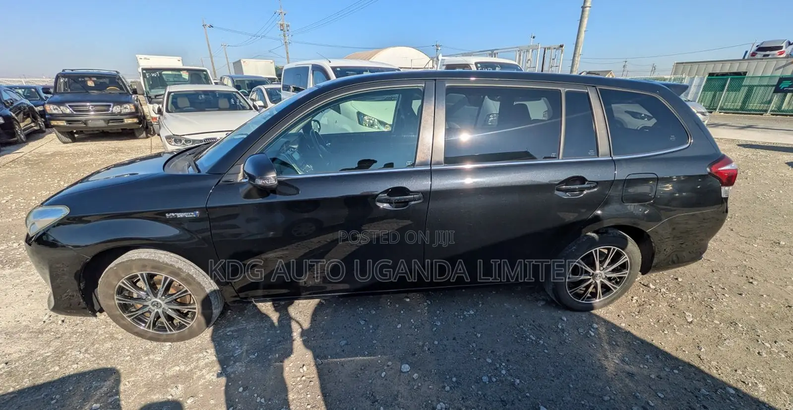 Toyota Corolla Fielder 1.5 Hybrid FWD 2017 Black
