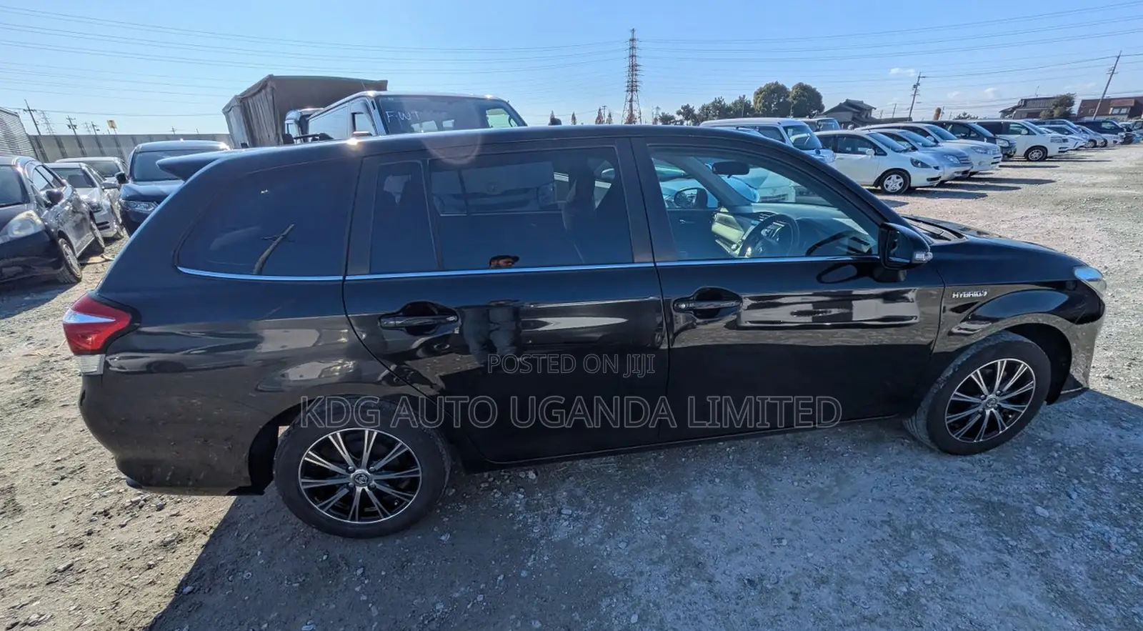 Toyota Corolla Fielder 1.5 Hybrid FWD 2017 Black