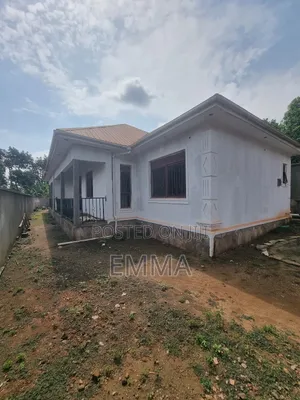 6bdrm House in Nalumunye, Central Division for sale