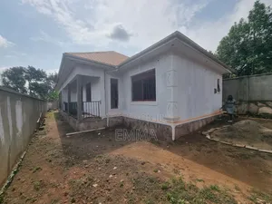 6bdrm House in Nalumunye, Central Division for sale