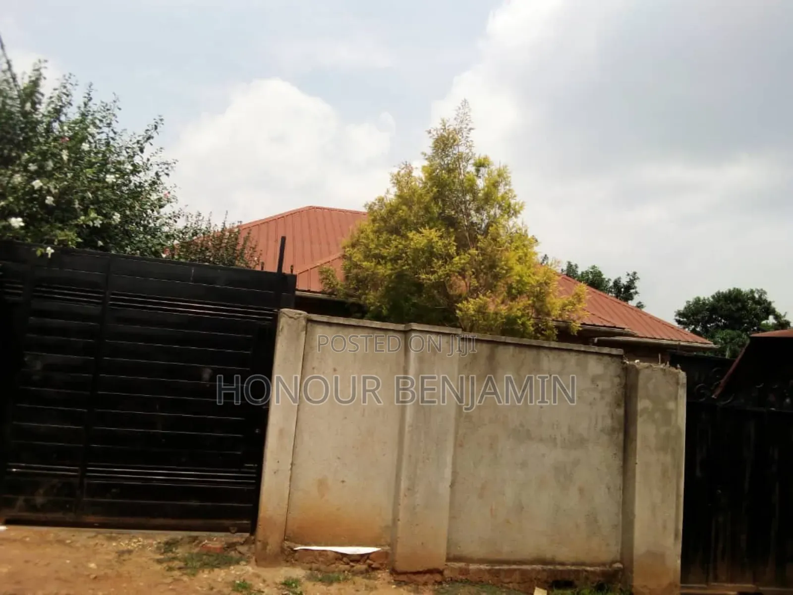 Furnished 4bdrm House in Nangabo for sale