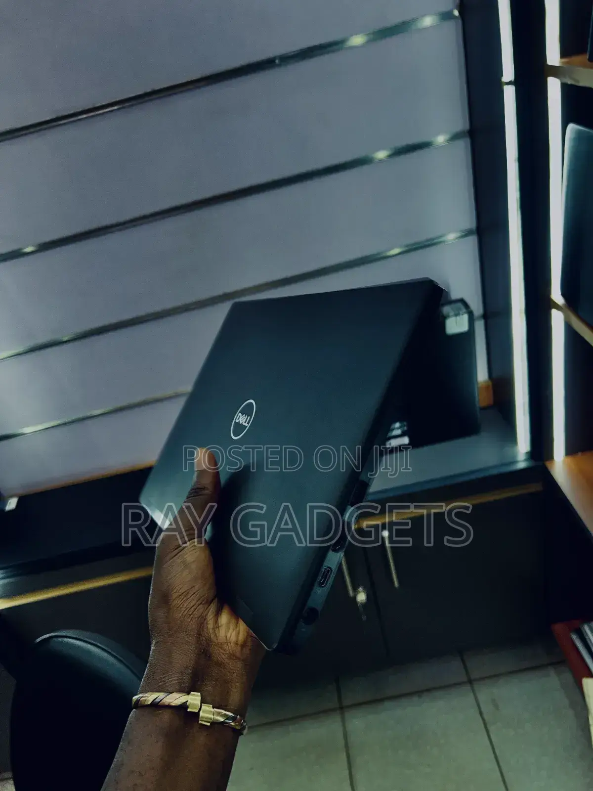 New Laptop Dell Latitude 7390 8GB Intel Core i7 SSD 256GB