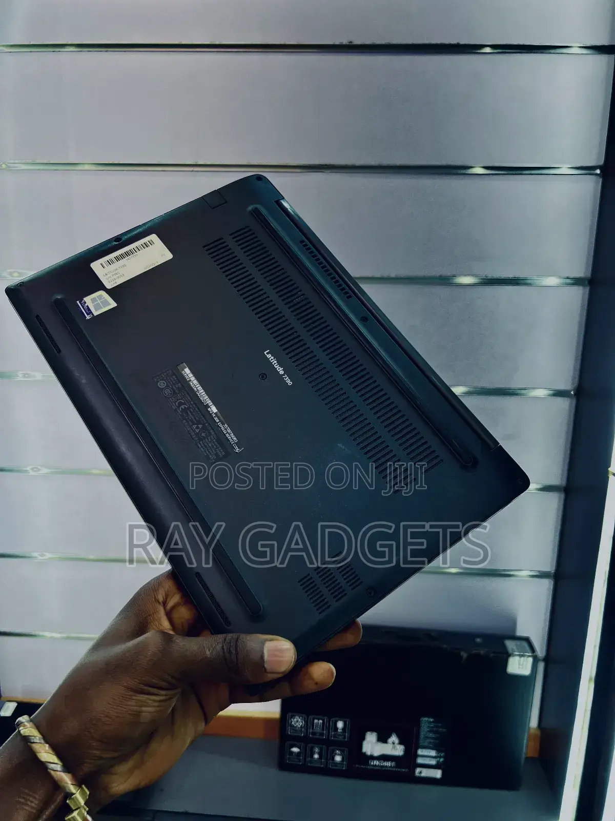 New Laptop Dell Latitude 7390 8GB Intel Core i7 SSD 256GB